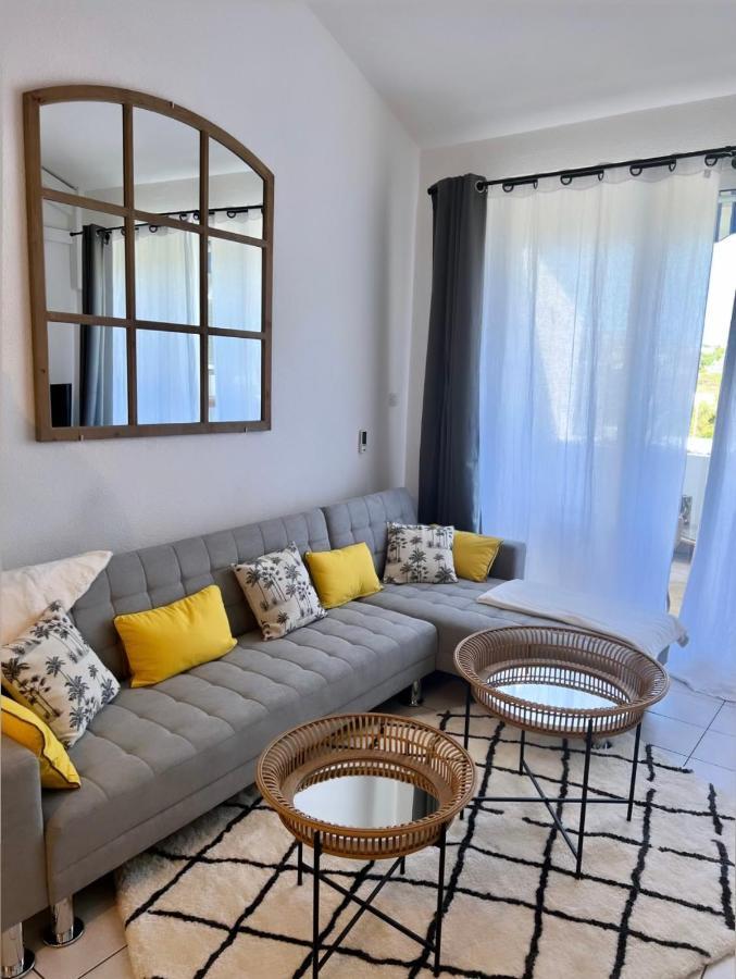 Le Pitay'Appartement Saint-Gilles Les Bains Extérieur photo